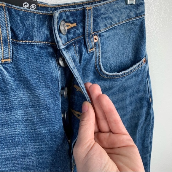 NWT H&M Divided Mom Jean High Rise Ripped Size‎ 6. Ankle Length - Picture 6 of 10